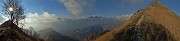 41 Dalla selletta in anticima (1280 m) la cima del Monte Gioco (1366 m) con Val Brembana a sx 